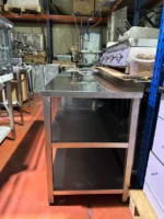 Mesa en acero inoxidable dos estantes - Imagen 6
