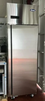 armario frigorifico industrial a estrenar - Imagen 2